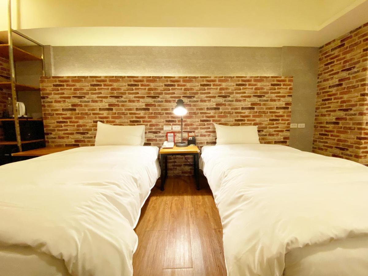 Taichung Old F Hotel Buitenkant foto