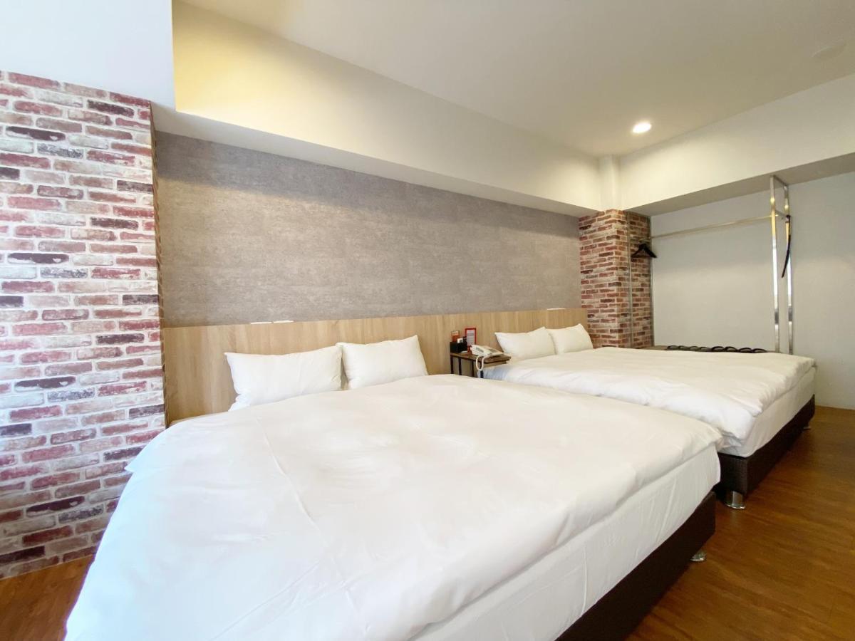 Taichung Old F Hotel Buitenkant foto
